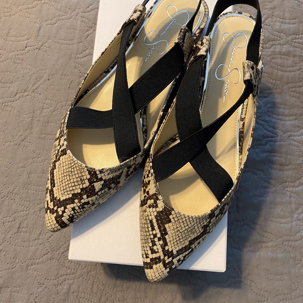 Jessica Simpson Lurina Peyton print flat
